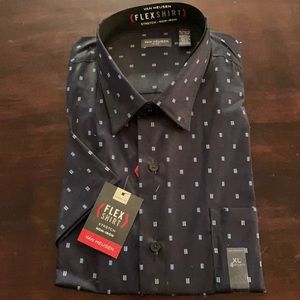 Men’s short sleeve dress shirt